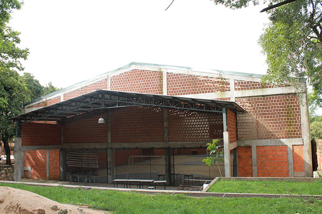 Tinglado de Polideportivo Ñemby