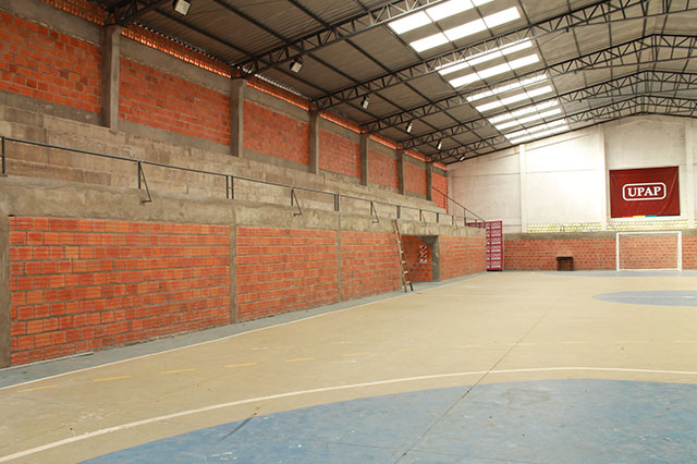 Tinglado de Polideportivo Ñemby
